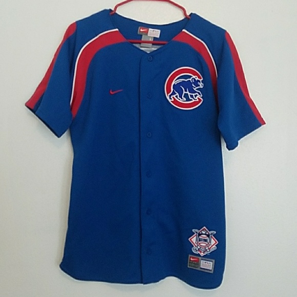 Nike Tops - Nike Chicago cubs button up jersey